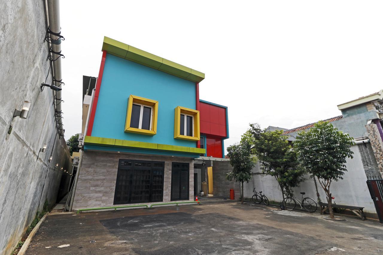 Reddoorz Plus Near Halim Perdanakusuma 2 Jakarta Exterior photo