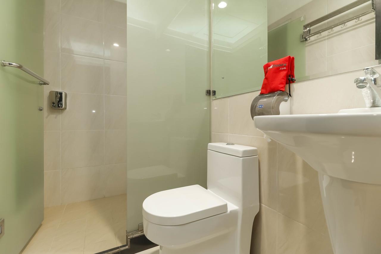 Reddoorz Plus Near Halim Perdanakusuma 2 Jakarta Exterior photo