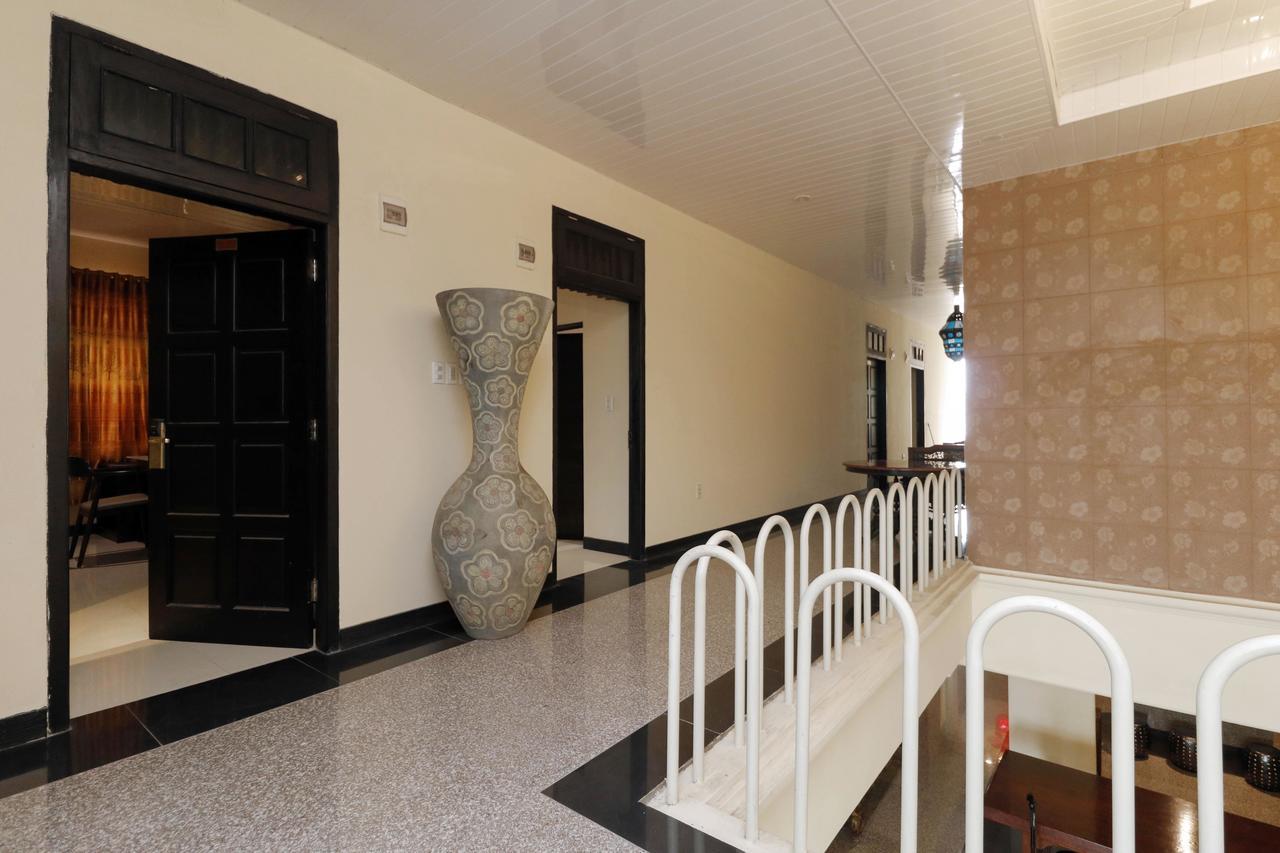 Reddoorz Plus Near Halim Perdanakusuma 2 Jakarta Exterior photo